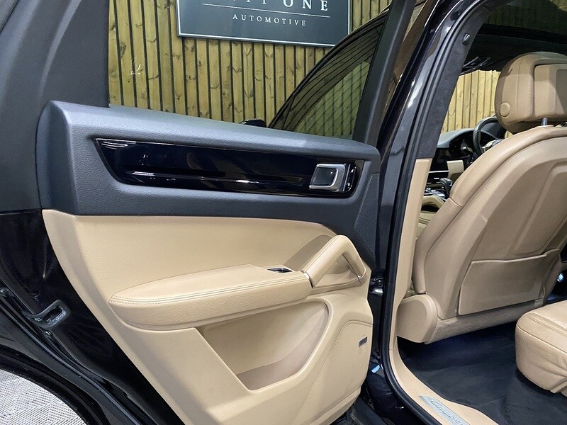 Used Porsche Cayenne 2018 for sale - 77543596: Photo 70