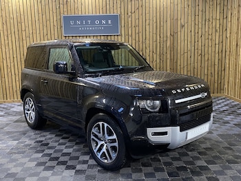 Used Land Rover Defender 90 2022 for sale - 77337603: Photo