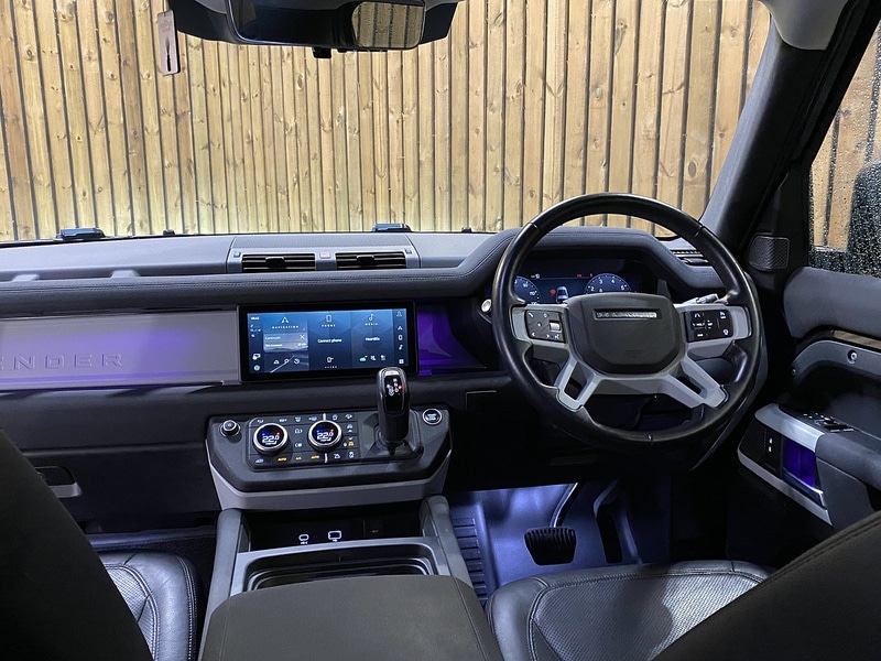 Used Land Rover Defender 90 2022 for sale - 77337603: Photo 3