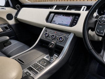 Used Land Rover Range Rover Sport 2016 for sale - 78712689: Photo