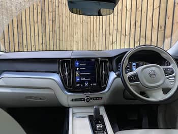 Used Volvo XC60 2020 for sale - 79733549: Photo