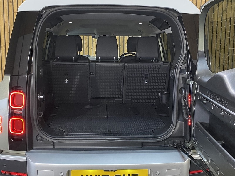Used Land Rover Defender 110 2020 for sale - 76015972: Photo 23