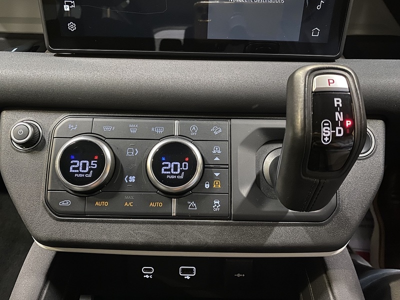 Used Land Rover Defender 110 2020 for sale - 76015972: Photo 37