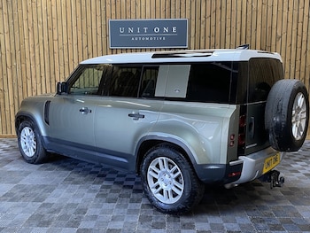 Used Land Rover Defender 110 2020 for sale - 76015972: Photo