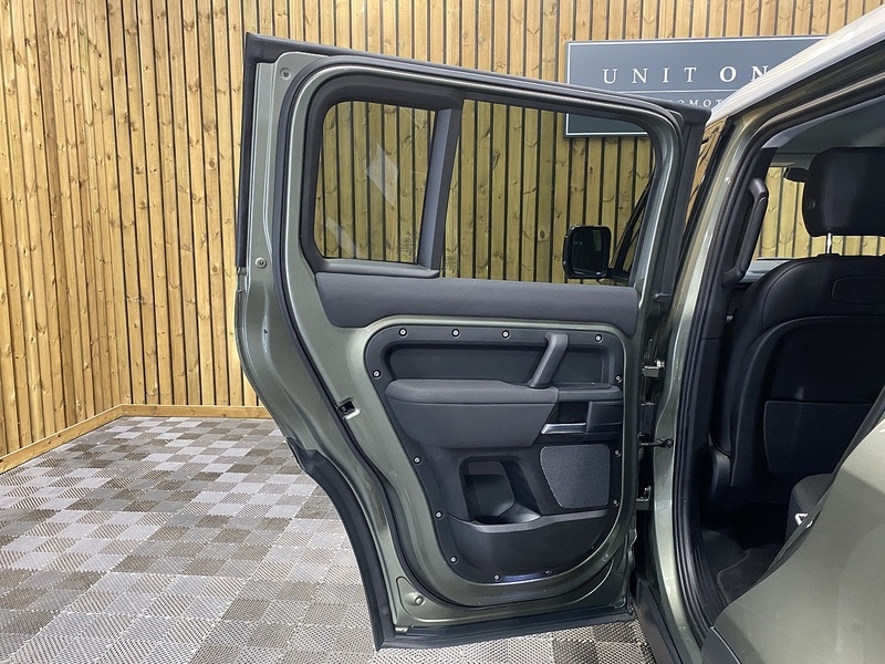 Used Land Rover Defender 110 2020 for sale - 76015972: Photo 66