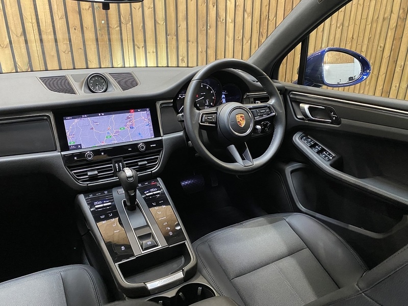 Used Porsche Macan 2022 for sale - 75728070: Photo 19