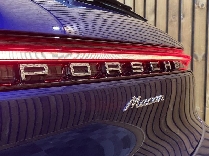 Used Porsche Macan 2022 for sale - 75728070: Photo 24