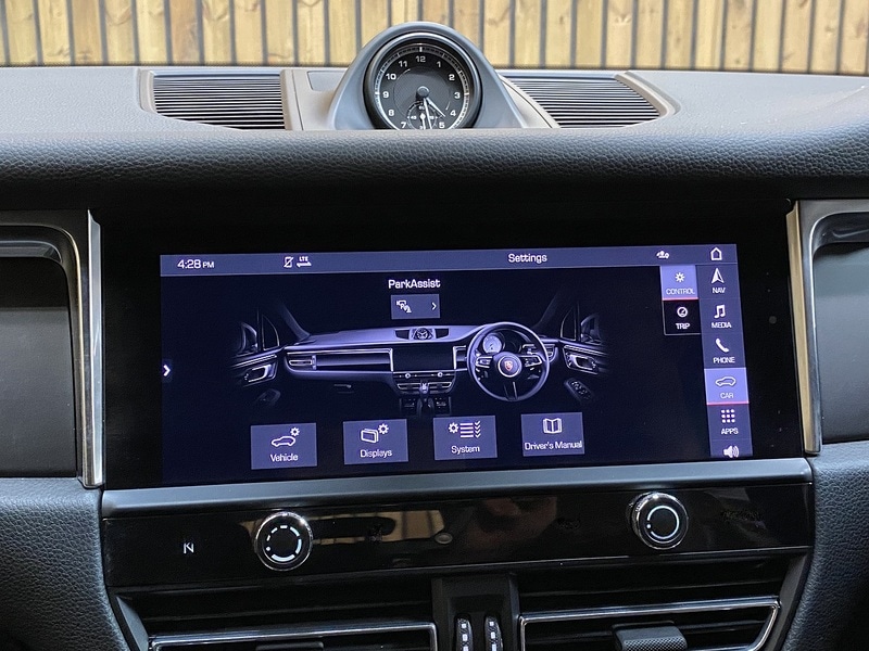 Used Porsche Macan 2022 for sale - 75728070: Photo 32