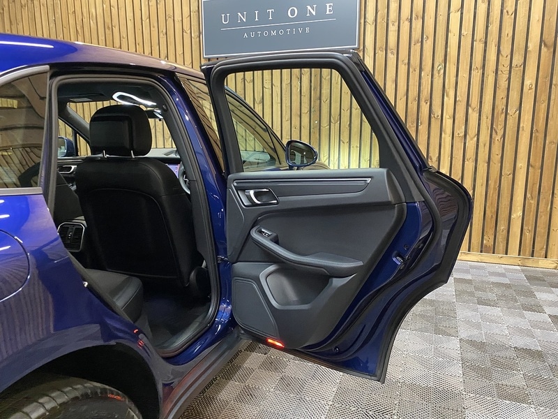 Used Porsche Macan 2022 for sale - 75728070: Photo 51