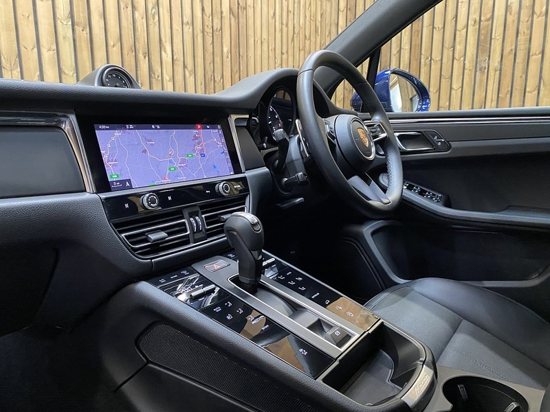 Used Porsche Macan 2022 for sale - 75728070: Photo 52