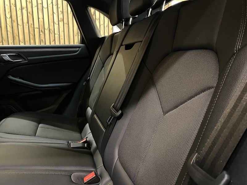 Used Porsche Macan 2022 for sale - 75728070: Photo 66