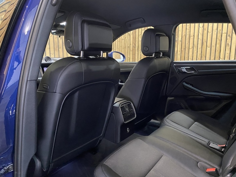 Used Porsche Macan 2022 for sale - 75728070: Photo 68