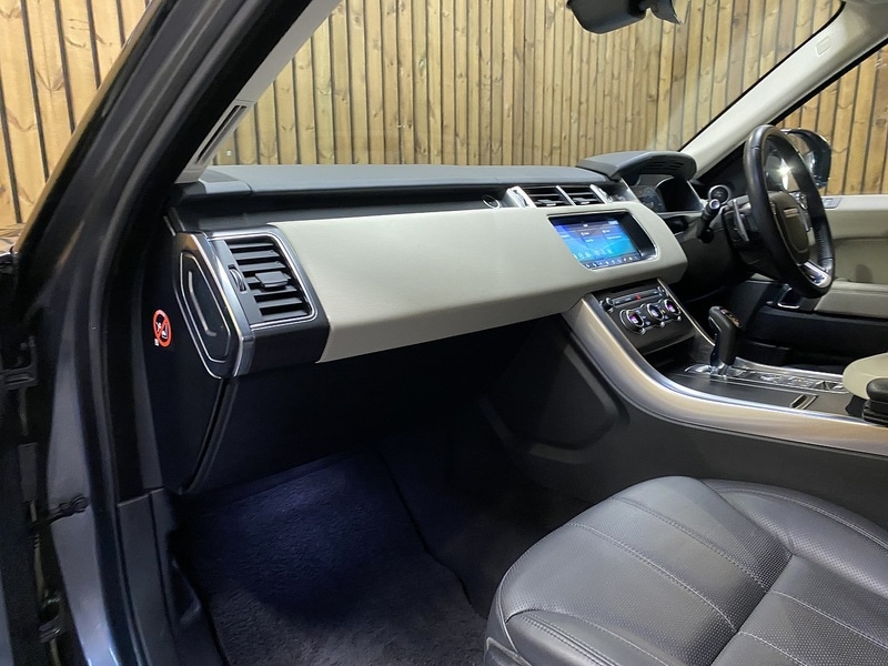 Used Land Rover Range Rover Sport 2017 for sale - 76505631: Photo 66