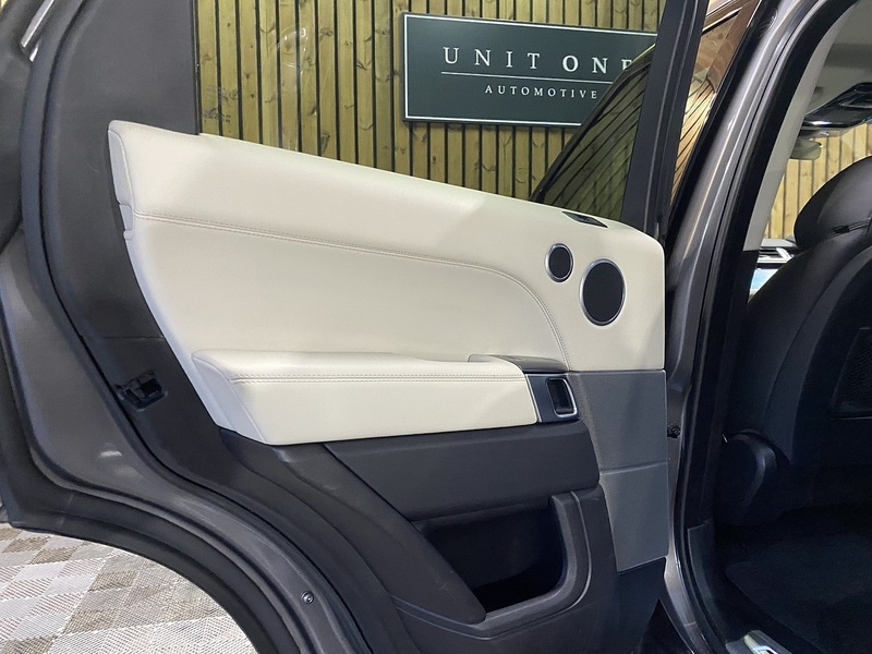 Used Land Rover Range Rover Sport 2017 for sale - 76505631: Photo 76