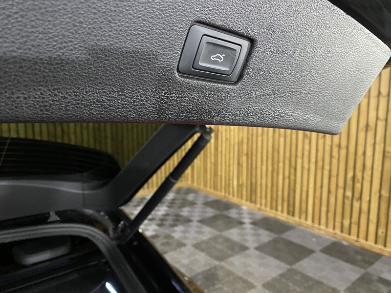 Used Audi Q8 2022 for sale - 76566251: Photo 40