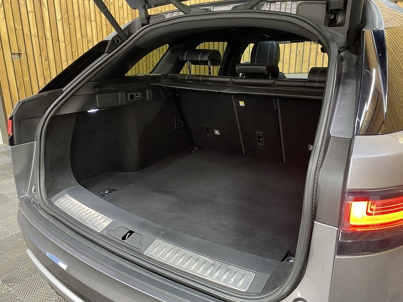 Used Land Rover Range Rover Velar 2019 for sale - 77947067: Photo 18