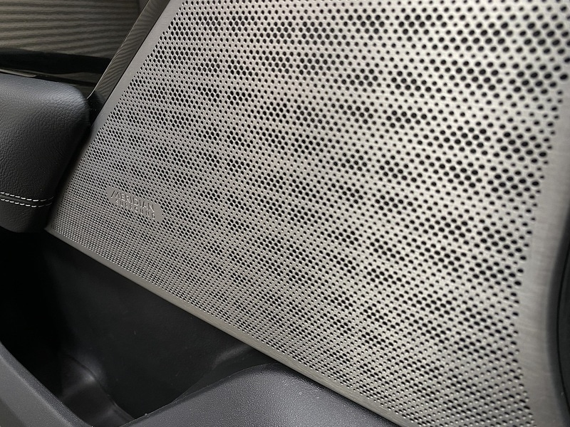 Used Land Rover Range Rover Velar 2019 for sale - 77947067: Photo 32