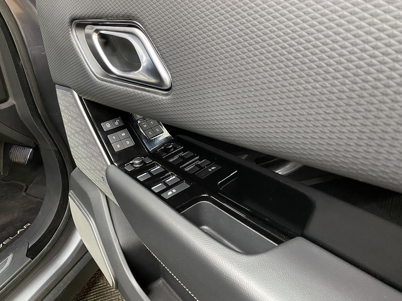 Used Land Rover Range Rover Velar 2019 for sale - 77947067: Photo 42