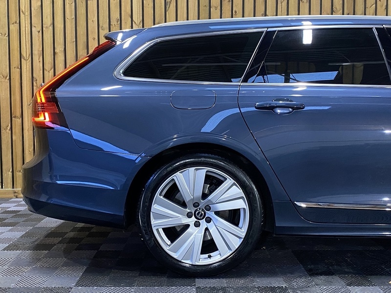 Used Volvo V90 2022 for sale - 76605277: Photo 51
