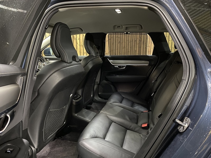Used Volvo V90 2022 for sale - 76605277: Photo 9