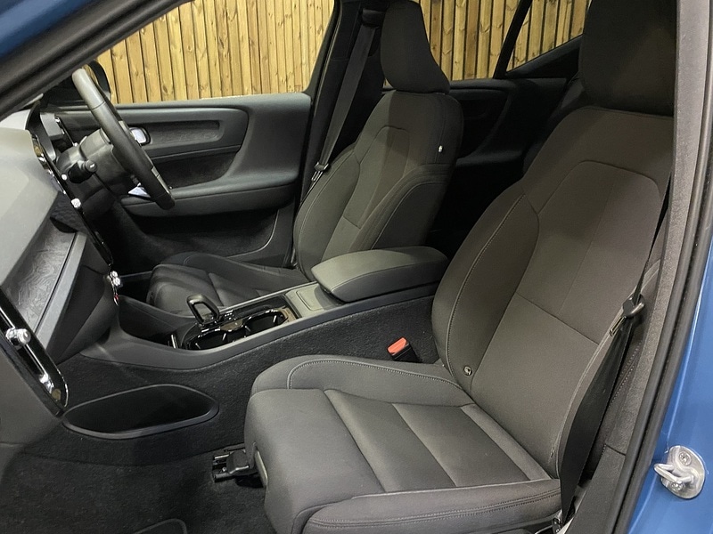 Used Volvo XC40 2023 for sale - 77337588: Photo 7