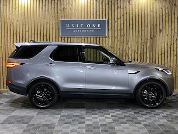 Used Land Rover Discovery 2020 for sale - 76845880: Photo