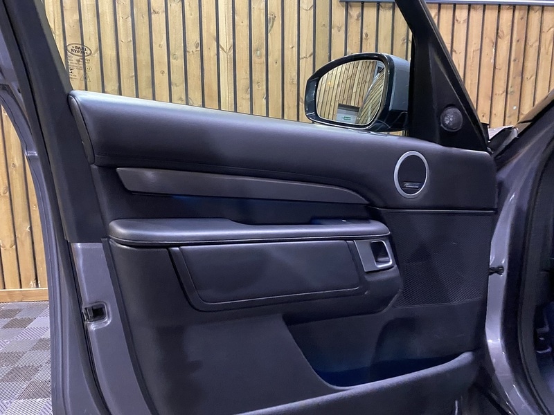 Used Land Rover Discovery 2020 for sale - 76845880: Photo 60