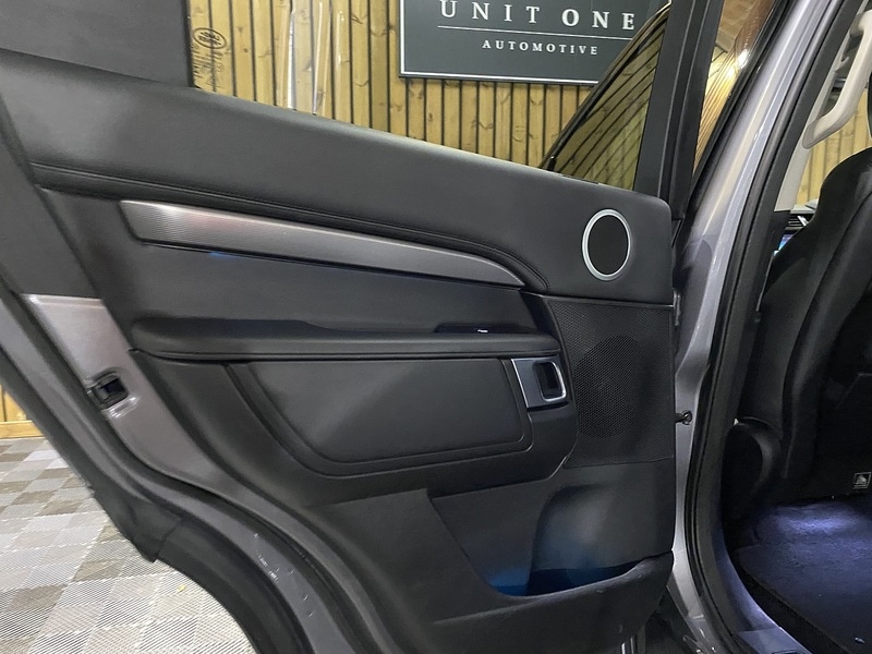 Used Land Rover Discovery 2020 for sale - 76845880: Photo 76