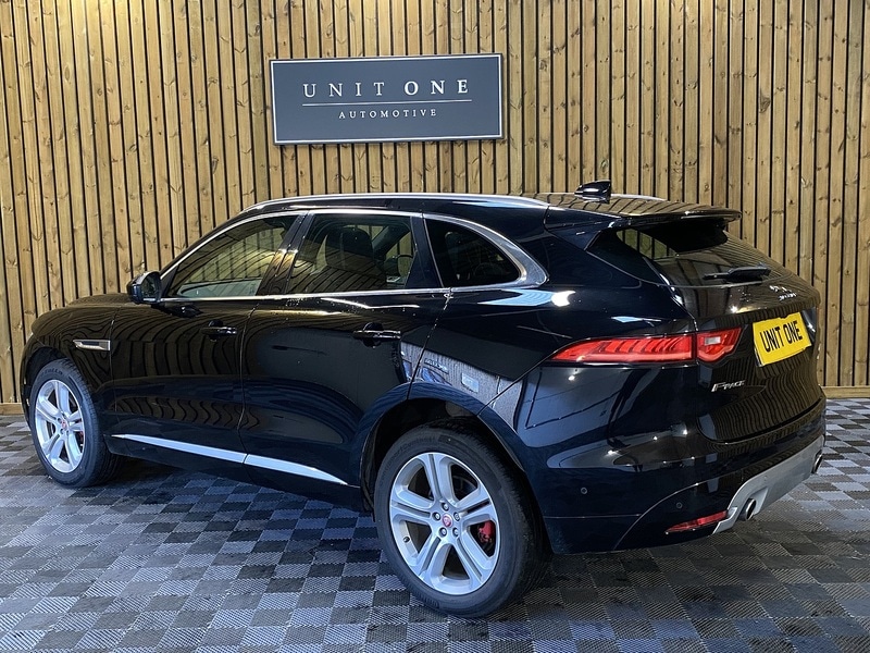 Used Jaguar F-Pace 2016 for sale - 76821328: Photo 3