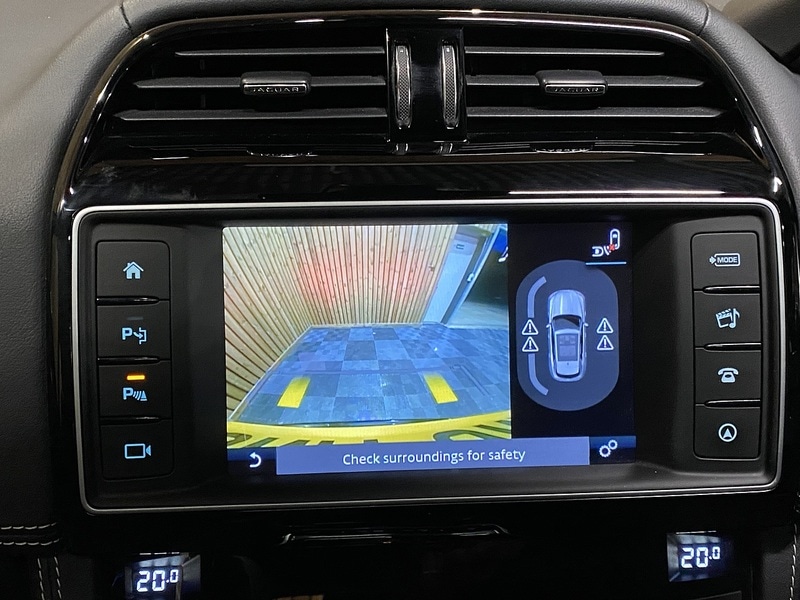 Used Jaguar F-Pace 2016 for sale - 76821328: Photo 34