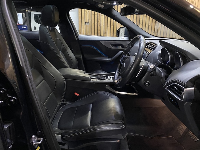 Used Jaguar F-Pace 2016 for sale - 76821328: Photo 41