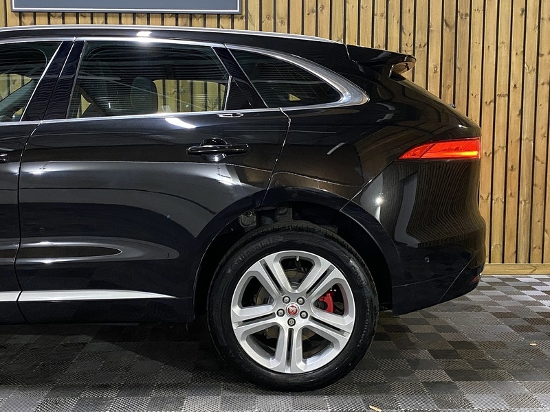 Used Jaguar F-Pace 2016 for sale - 76821328: Photo 49