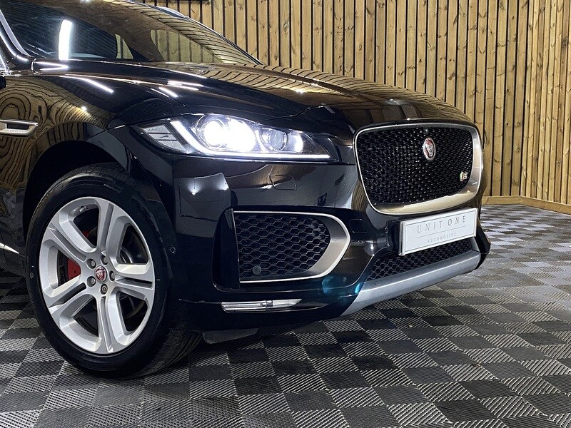 Used Jaguar F-Pace 2016 for sale - 76821328: Photo 56