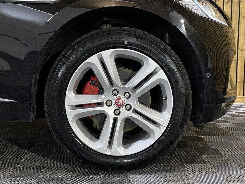 Used Jaguar F-Pace 2016 for sale - 76821328: Photo 60
