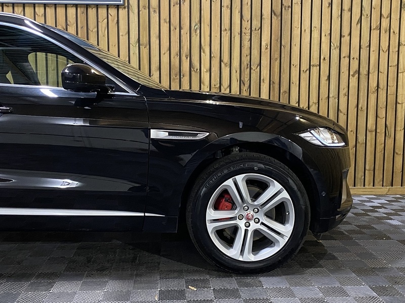 Used Jaguar F-Pace 2016 for sale - 76821328: Photo 63
