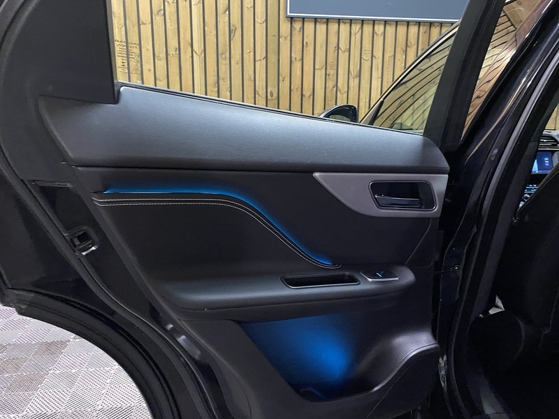 Used Jaguar F-Pace 2016 for sale - 76821328: Photo 74