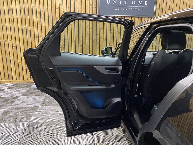 Used Jaguar F-Pace 2016 for sale - 76821328: Photo 75