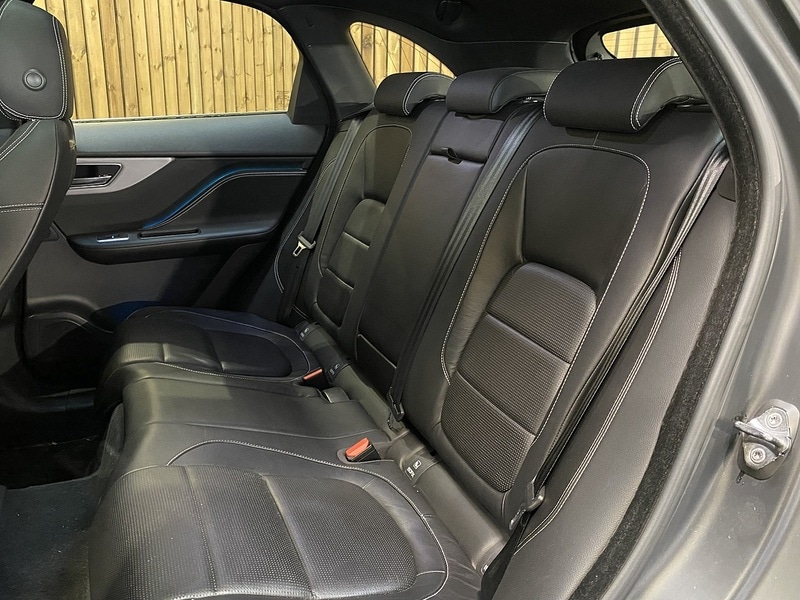 Used Jaguar F-Pace 2016 for sale - 76821328: Photo 9