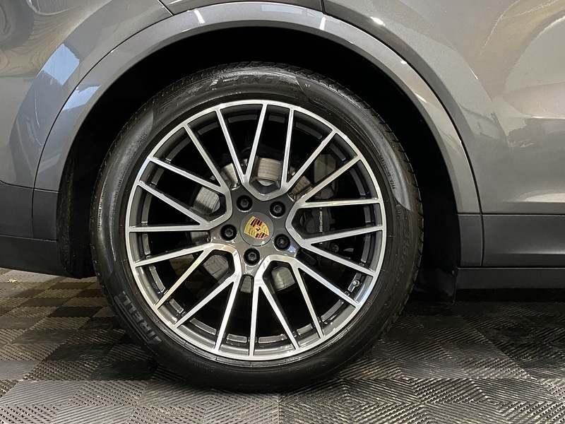 Used Porsche Cayenne 2021 for sale - 77465310: Photo 44