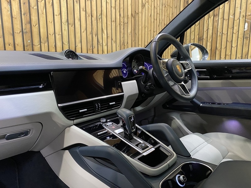 Used Porsche Cayenne 2021 for sale - 77465310: Photo 64