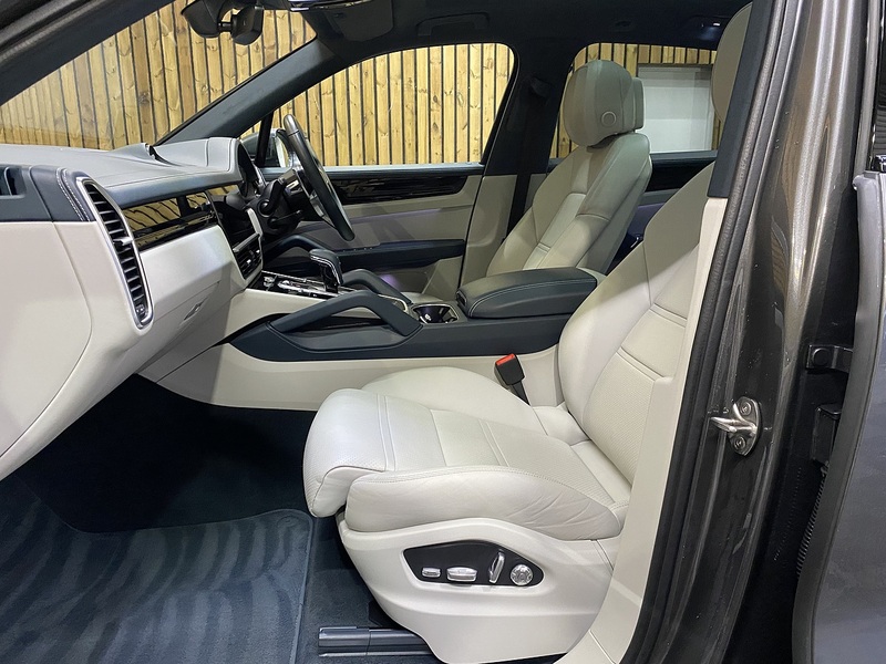 Used Porsche Cayenne 2021 for sale - 77465310: Photo 66