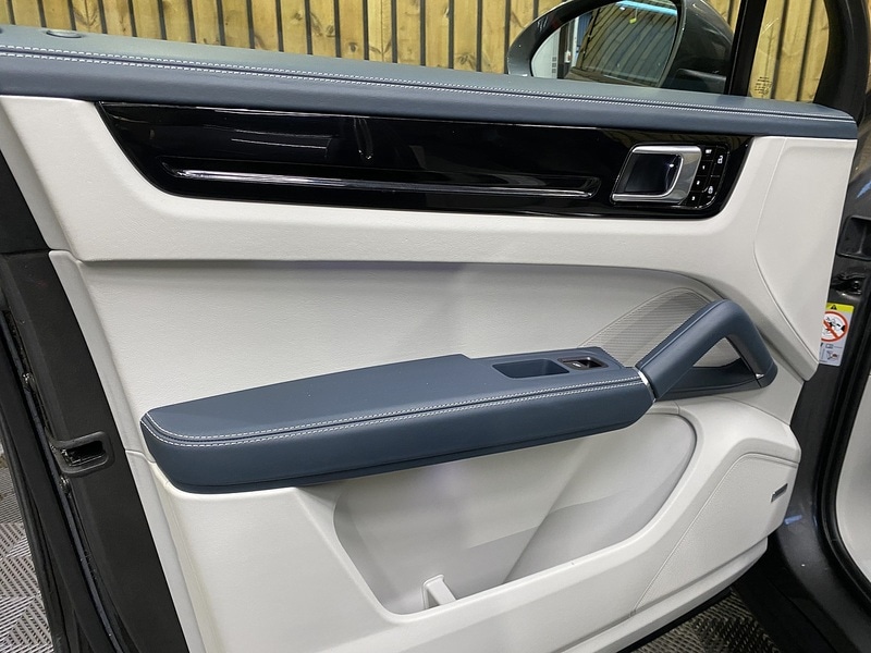 Used Porsche Cayenne 2021 for sale - 77465310: Photo 68