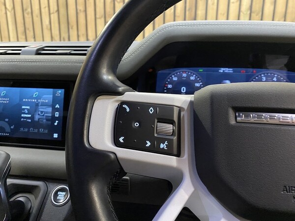 Used Land Rover Defender 90 2021 for sale - 76253238: Photo 17