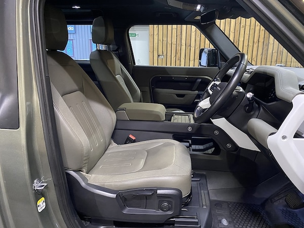 Used Land Rover Defender 90 2021 for sale - 76253238: Photo 29