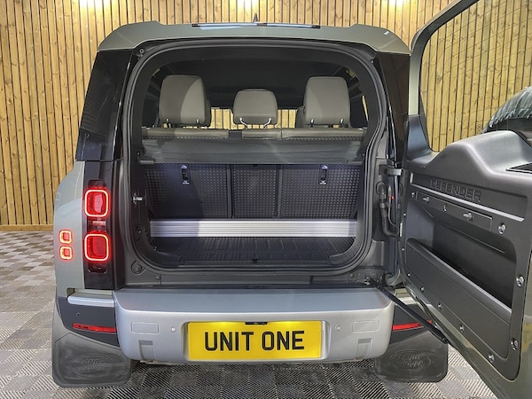 Used Land Rover Defender 90 2021 for sale - 76253238: Photo 34