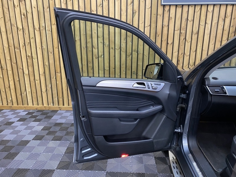 Used Mercedes-Benz GLE for sale - 77981707: Photo 42