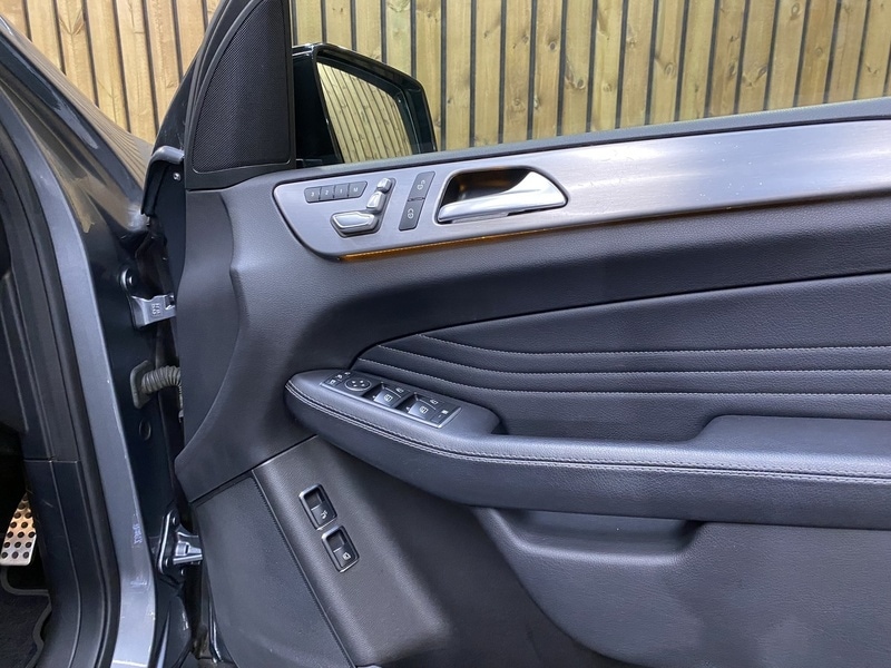 Used Mercedes-Benz GLE for sale - 77981707: Photo 63