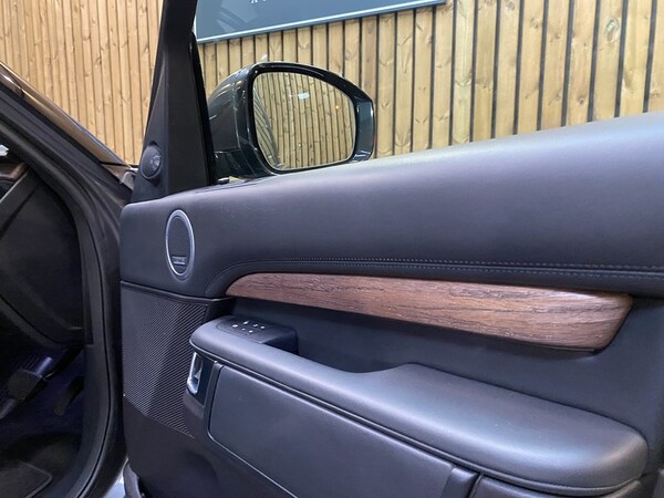 Used Land Rover Discovery 2018 for sale - 75681007: Photo 40
