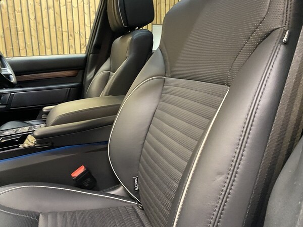 Used Land Rover Discovery 2018 for sale - 75681007: Photo 52