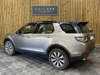 Used Land Rover Discovery Sport 2021 for sale - 77947078: Photo